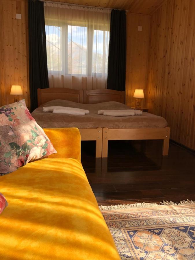 Guest House Keti Margiani Mestia Eksteriør bilde