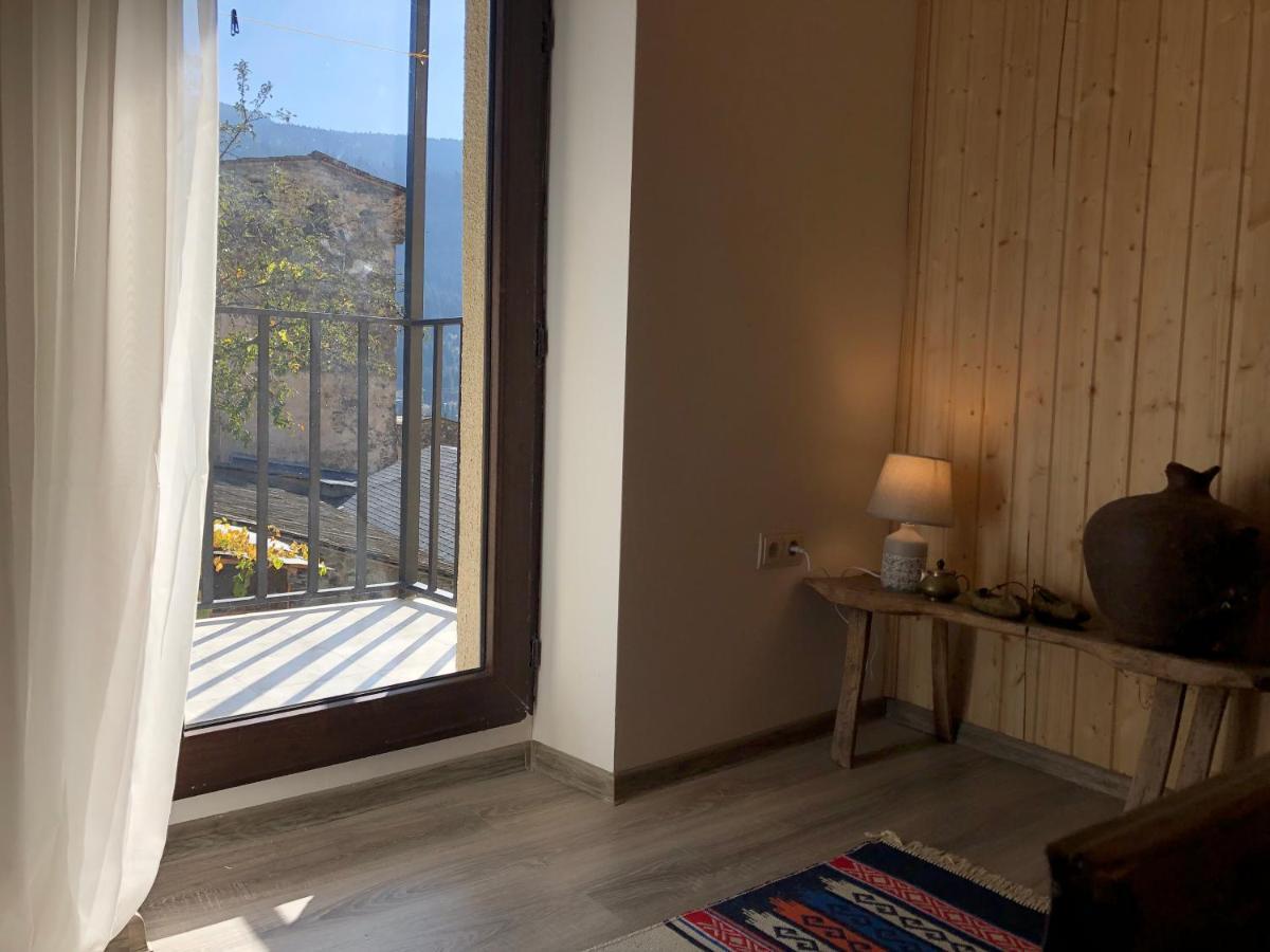 Guest House Keti Margiani Mestia Eksteriør bilde